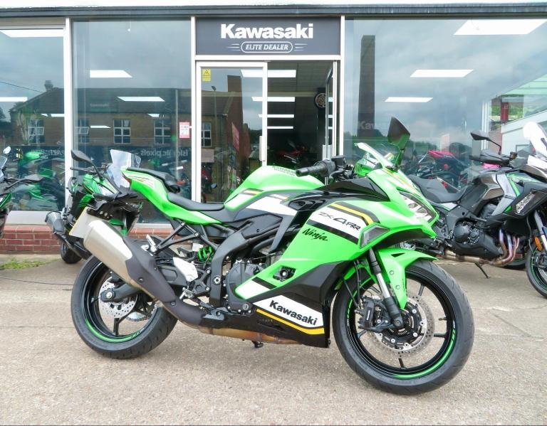 KAWASAKI NINJA ZX-4RR 2025