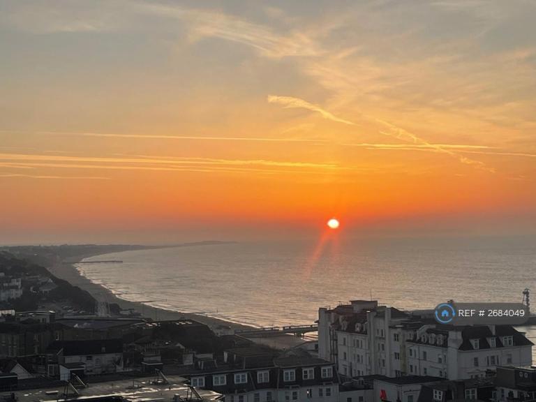 2 bedroom flat in Tower Court, Bournemouth, BH2 (2 bed) (#2684049)