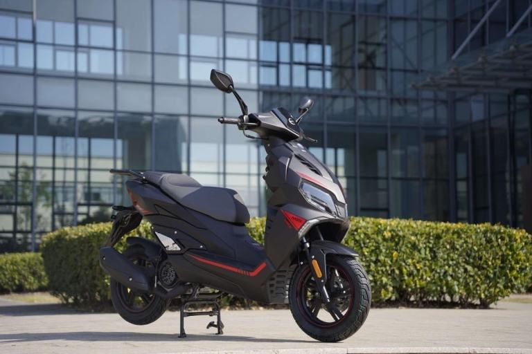 MGB Cruise 125cc Automatic scooter moped Lerner legal