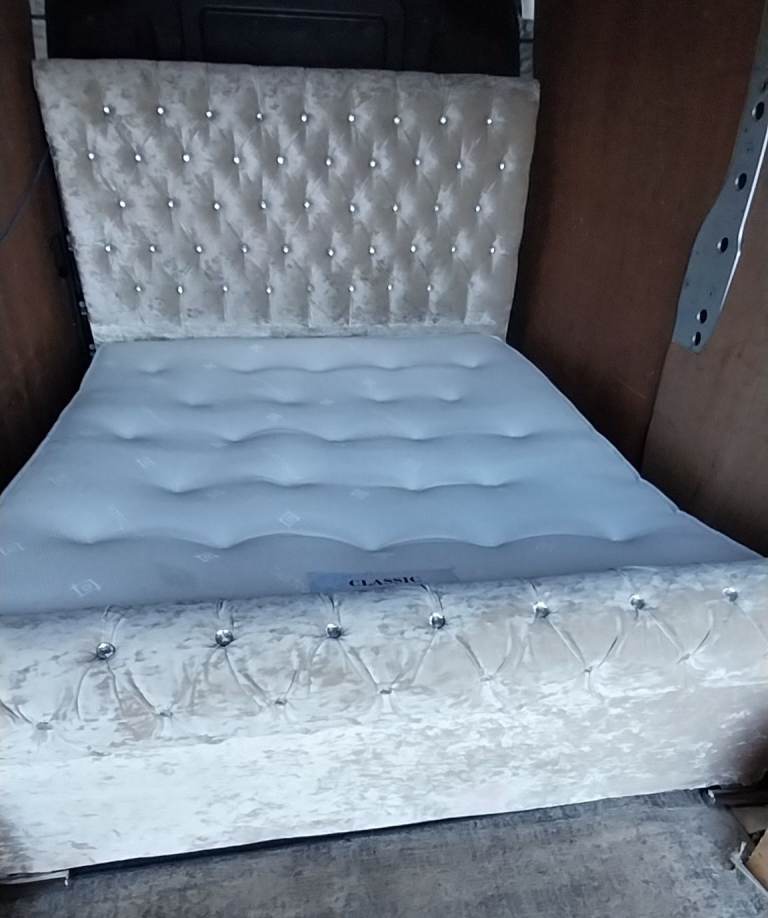 Kingsize bed 
