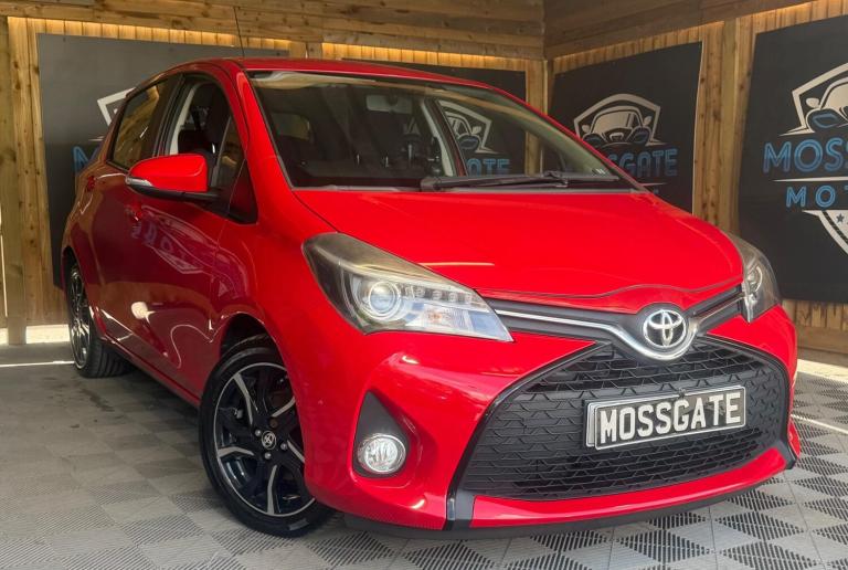 2014 Toyota Yaris 1.33 VVT-i Sport 5dr CVT HATCHBACK PETROL Automatic