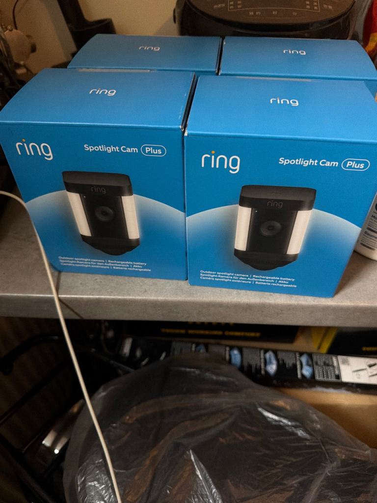 Ring Spotlight Cam Plus – Brand New, Black