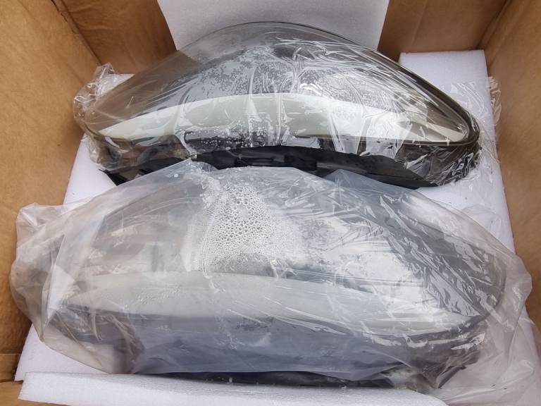 Left&Right (1 pair) BMW headlights