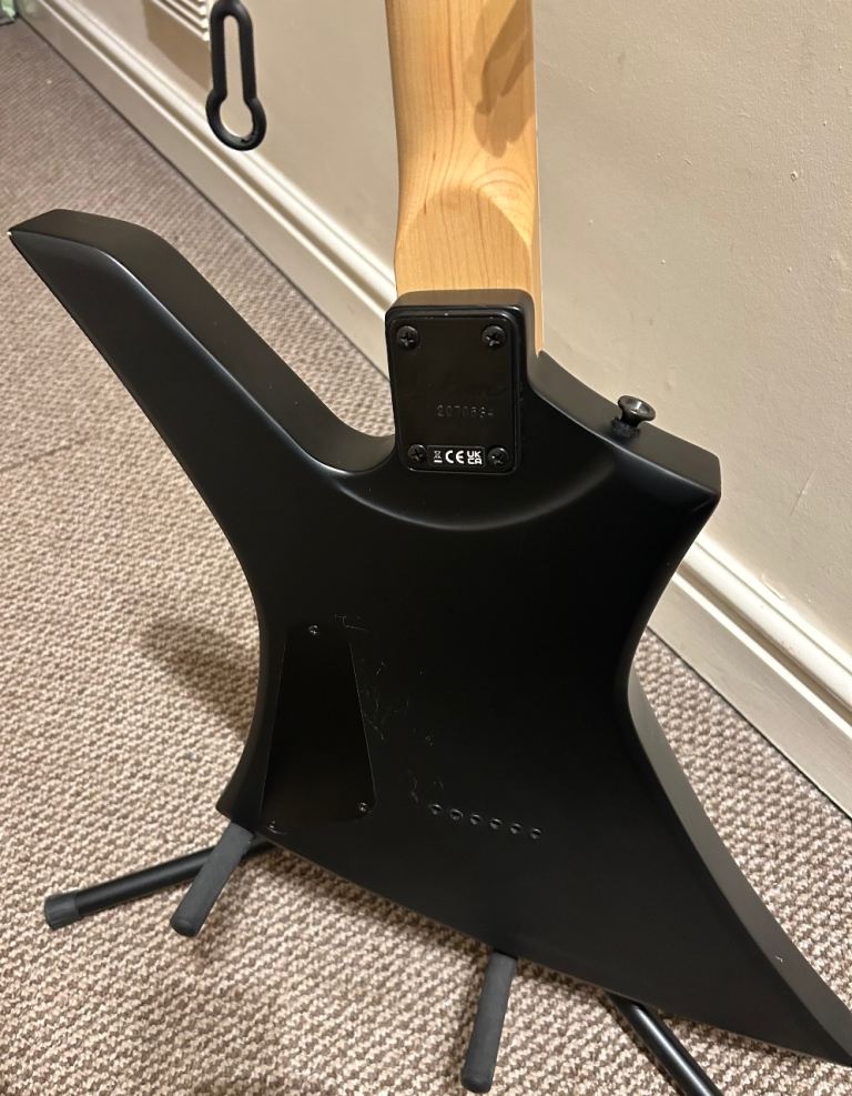 Jackson JS Kelly and Jackson gig bag