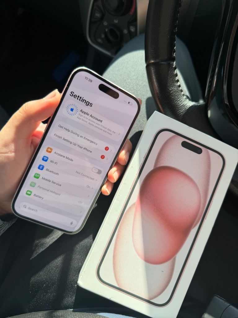 iPhone 15 128GB Boxed + Unlocked To any Sim 