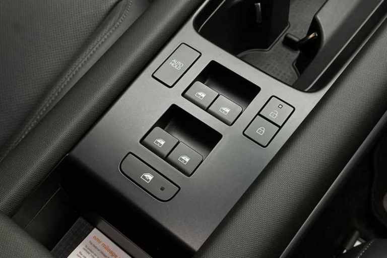 2024 Hyundai IONIQ 6 77.4kWh Premium Saloon 4dr Electric Auto (228 ps) Saloon Electric Automatic