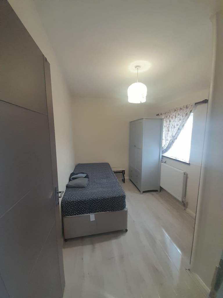 Single room to rent near Heathrow in West Drayton 