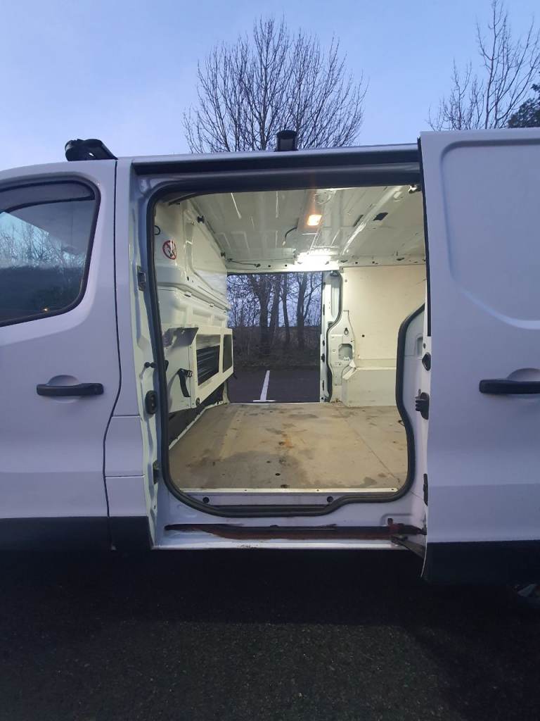 Vauxhall, VIVARO, Panel Van, 2016, Manual, 1598 (cc)