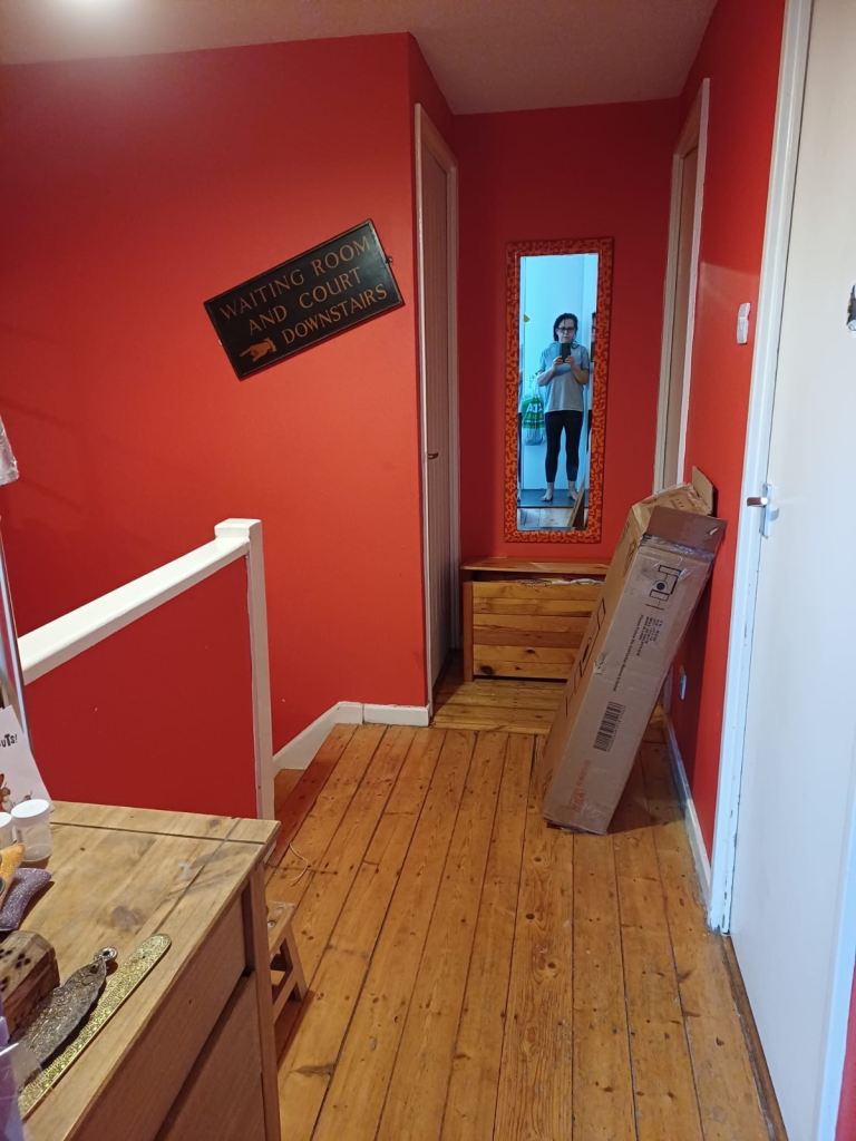 Domestic hallway, stairwell and landing only