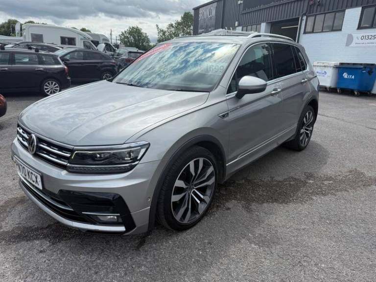 Volkswagen Tiguan R-LINE TECH TDI DSG AUTO DIESEL SAT NAV PANO ROOF REVERSE