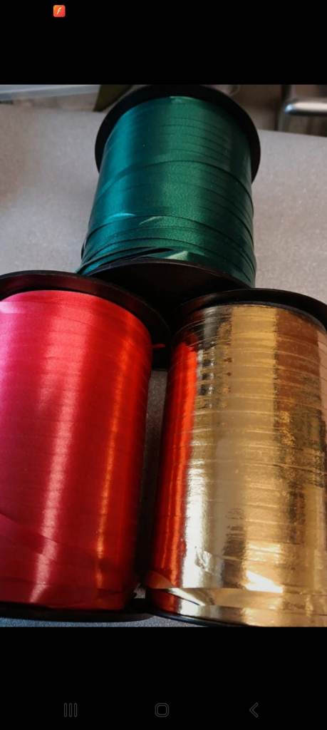 Curling ribbon