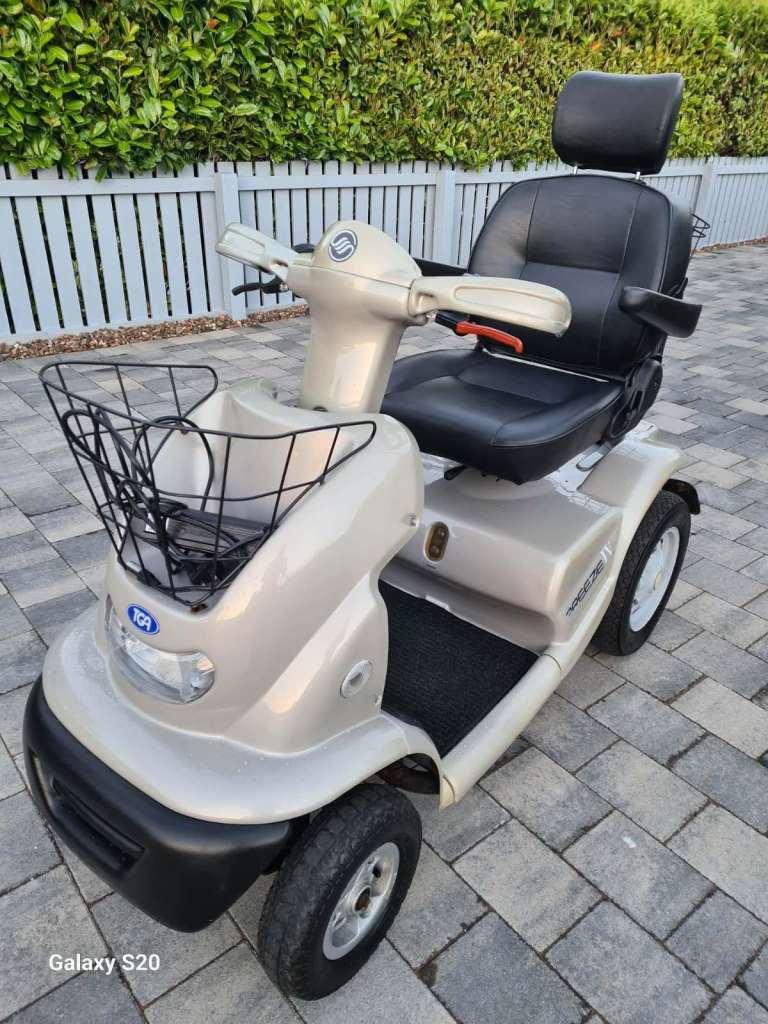 Al terrain tga mobility scooter can deliver today good condition 
