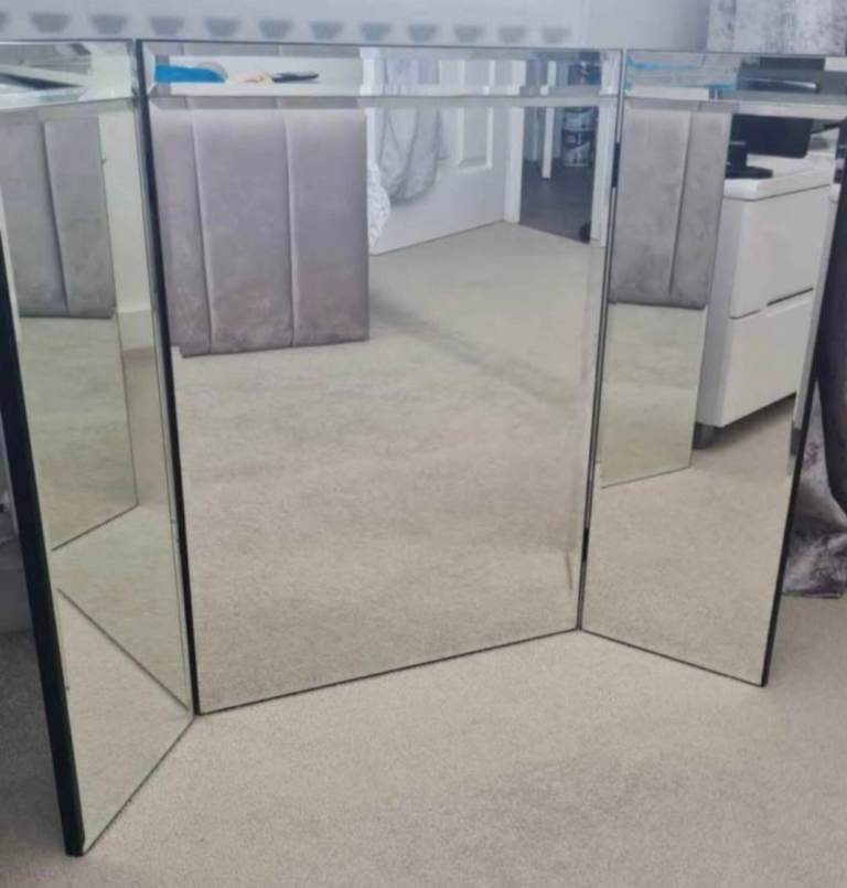 Habitat tri fold dressing table mirror 