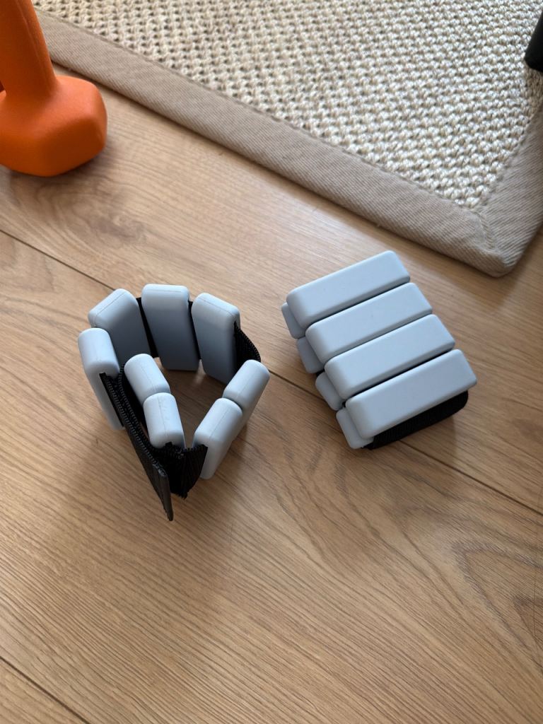 Adjustable Ankle/Wrist Weights 1/2 lb - Grey, Good Condition