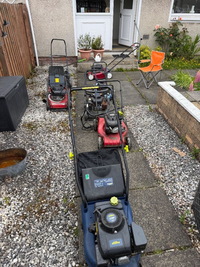 7 Petrol Lawnmowers – Spares or Repair Job Lot