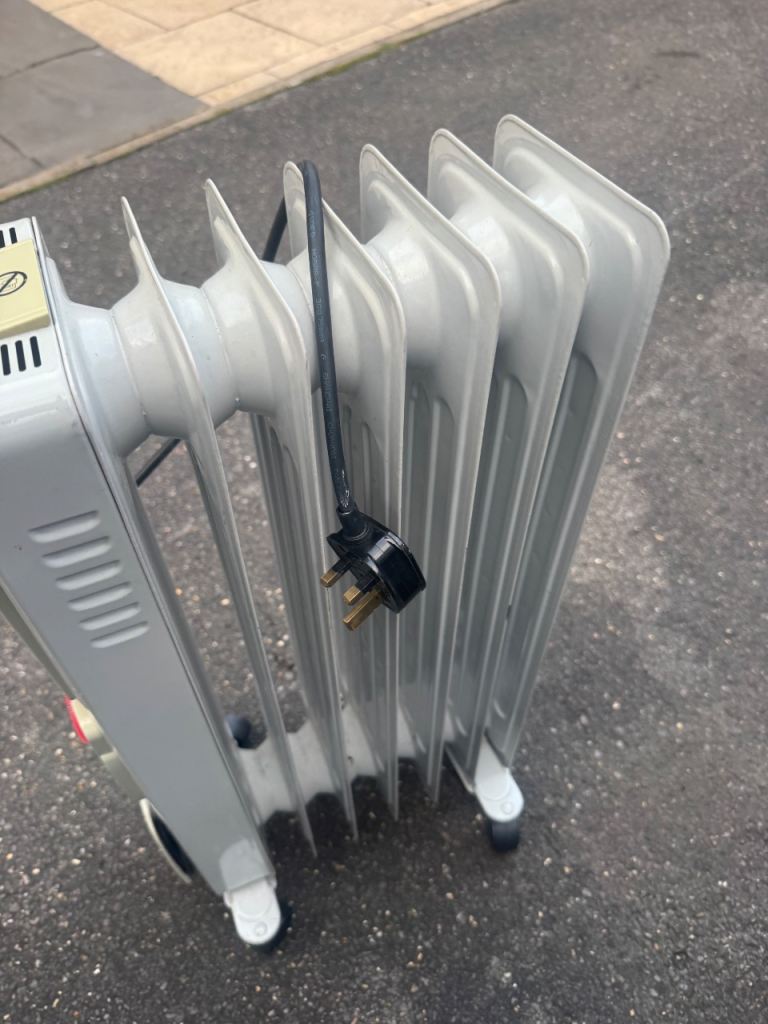 Oil filled radiator 
