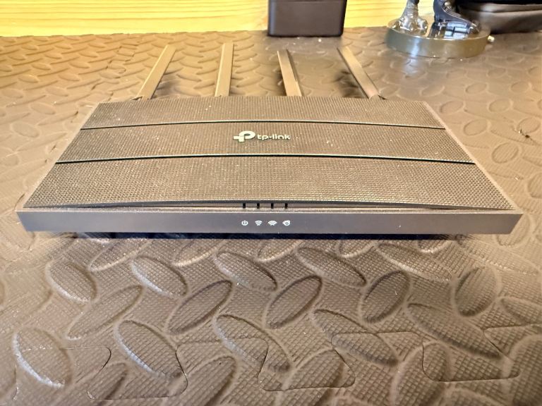 TP-Link Wi-Fi Router with Powerline Adapters – Good Condition