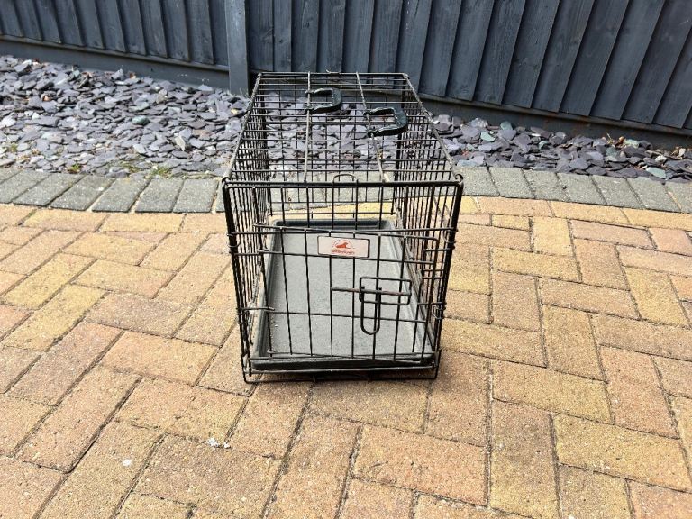 Cat/small dog  crate