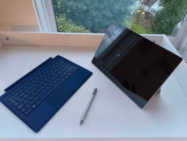 Microsoft Surface Pro 6 Bundle | 256GB SSD | Pen, Keyboard & Extras | Like New