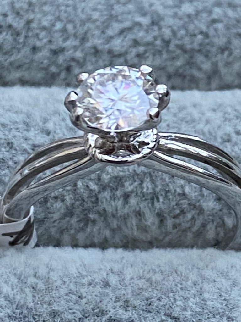 New Moissanite ring