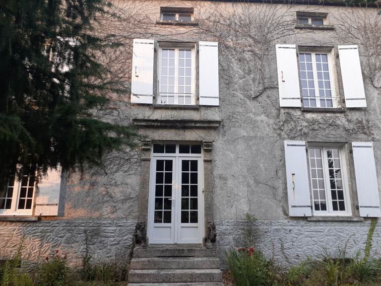 HOUSE FOR SALE IN FRANCE. ' Sold Furnished '