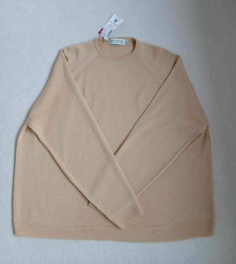 Ladies' Holmewood Sand Coloured Lambswool Long Sleeved Jumper Size 22-24 (New with Tag)