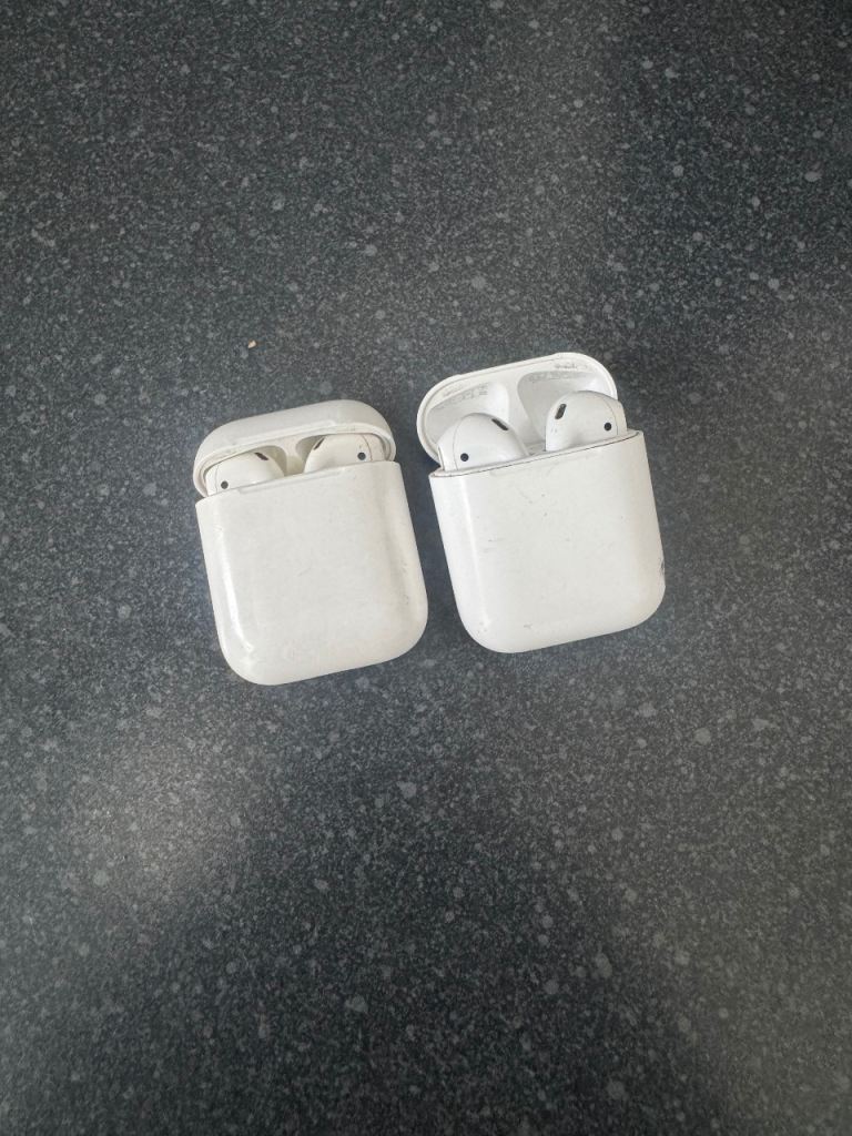 Air pods 2nd generation wired charging case genuine, authentic 