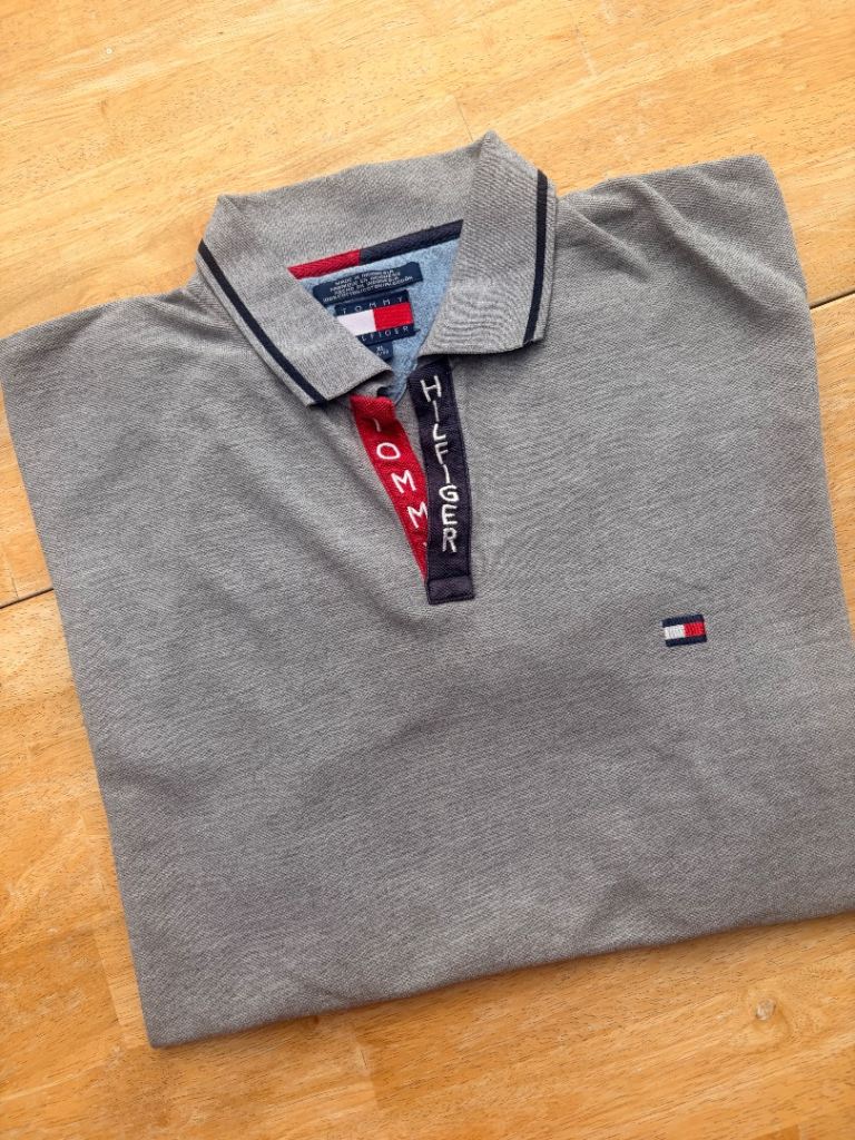 Vintage 1990’s Tommy Hilfiger vintage spellout polo Men’s XL 90s