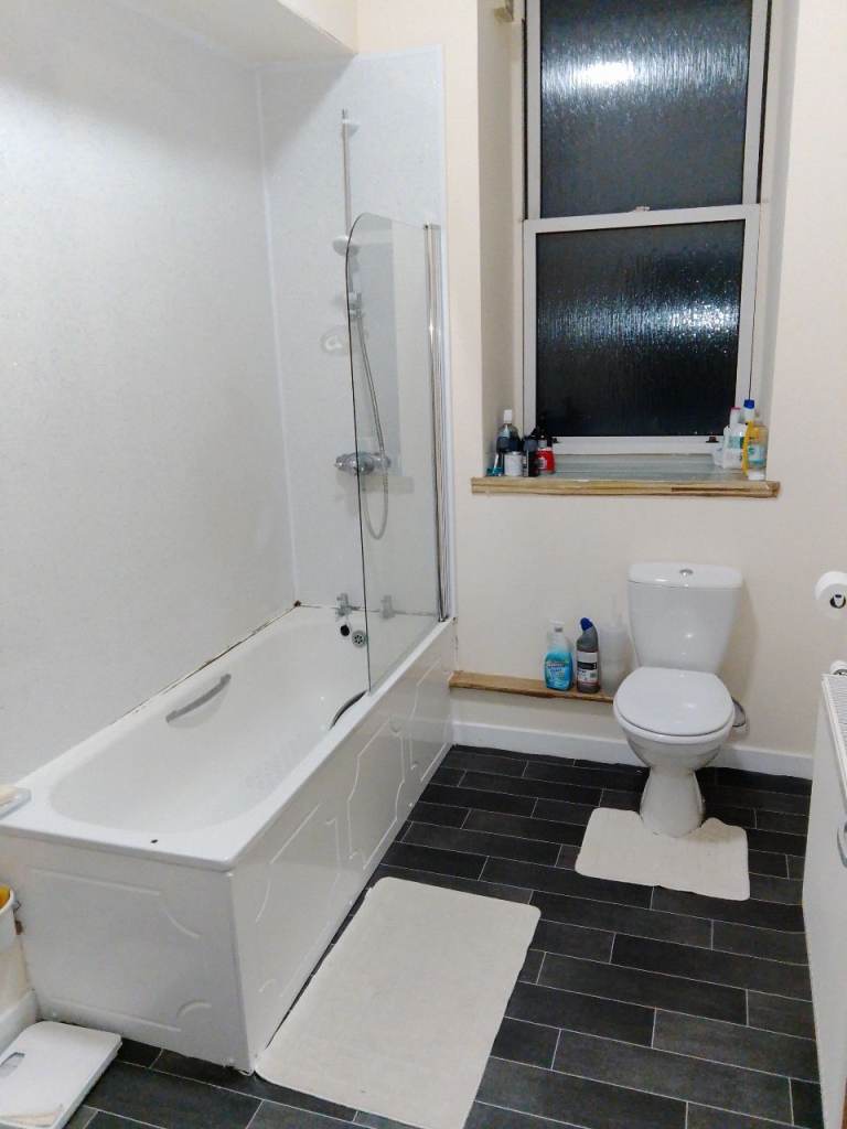 Apartment share, Leith, Edinburgh.