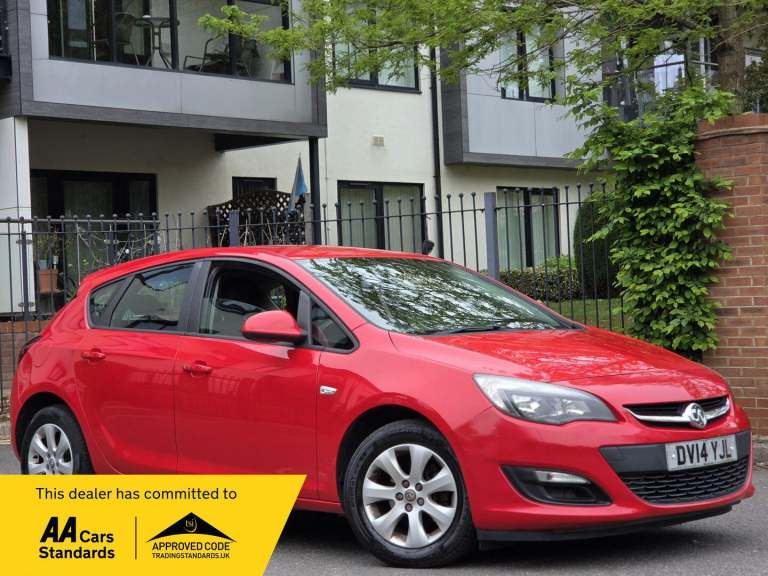 2014 Vauxhall Astra 1.4i 16V Design 5dr HATCHBACK PETROL Manual