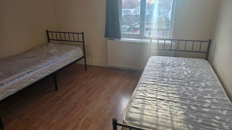 Double Room To Rent