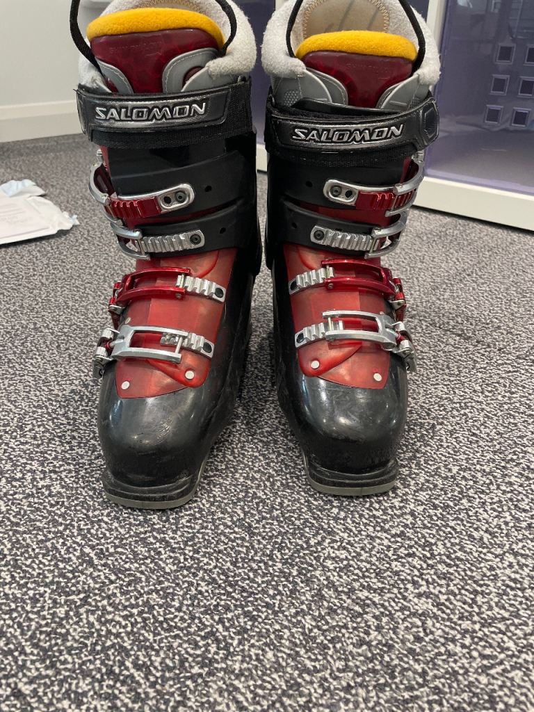 Salomon performa ski boots