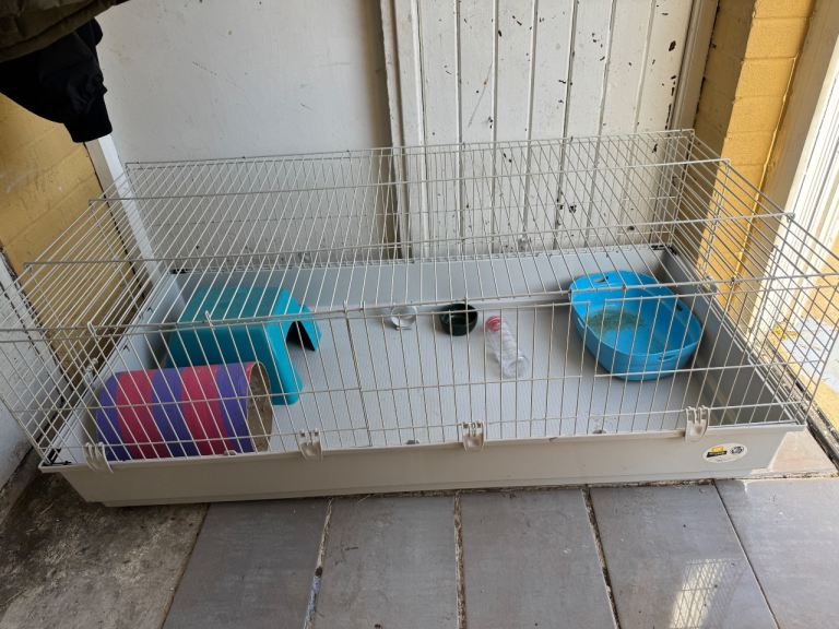 Large indoor rabbit cage 