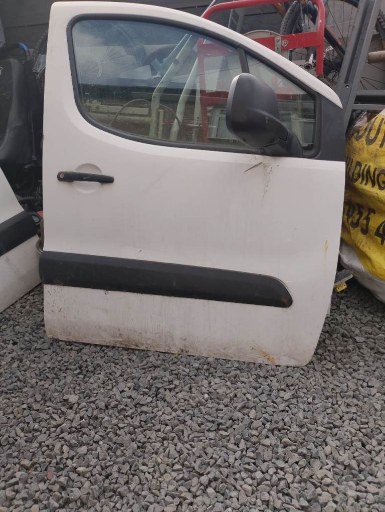 Citroen Berlingo door