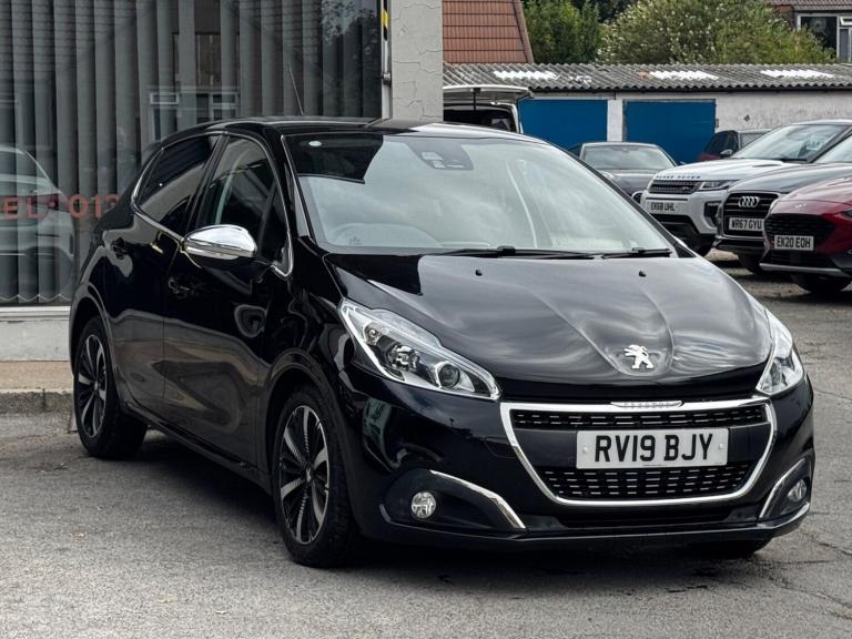 2019 Peugeot 208 1.2 PureTech Tech Edition Euro 6 (s/s) 5dr HATCHBACK Petrol Manual