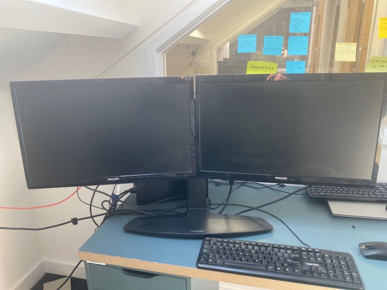 Screens Phillips Set of 2