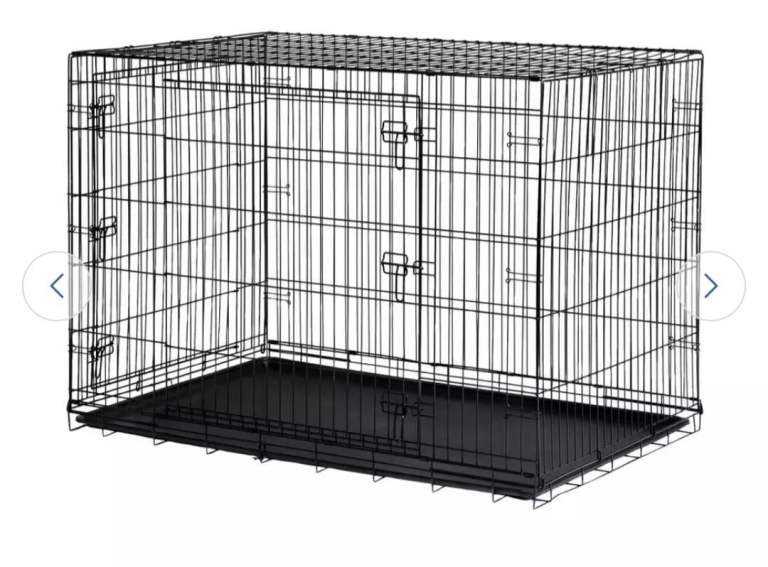 XXL dog cage for large dogs.