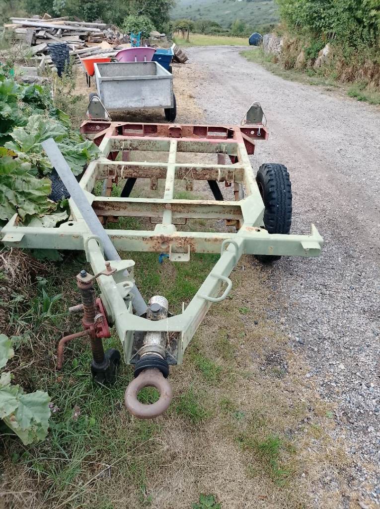 Narrow track trailer project 