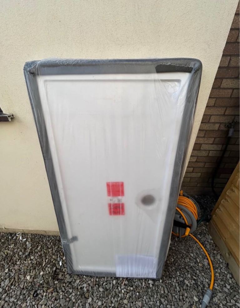 Nuie 40mm Rectangular Shower Tray - 1400 x 700mm RRP £327
