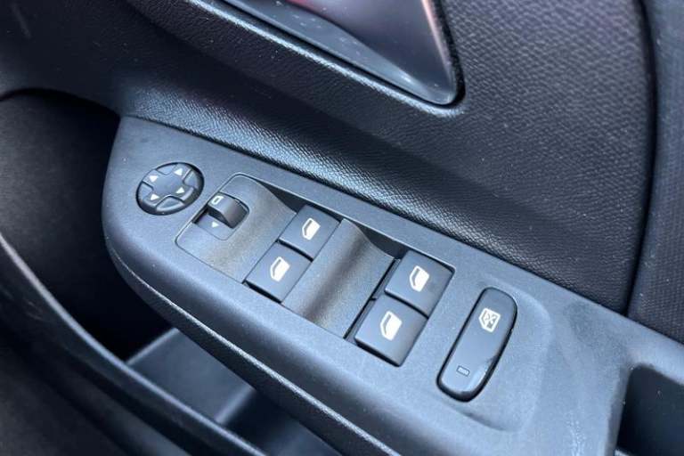 2023 Vauxhall Corsa 1.2 Design 5dr Manual Hatchback Petrol Manual