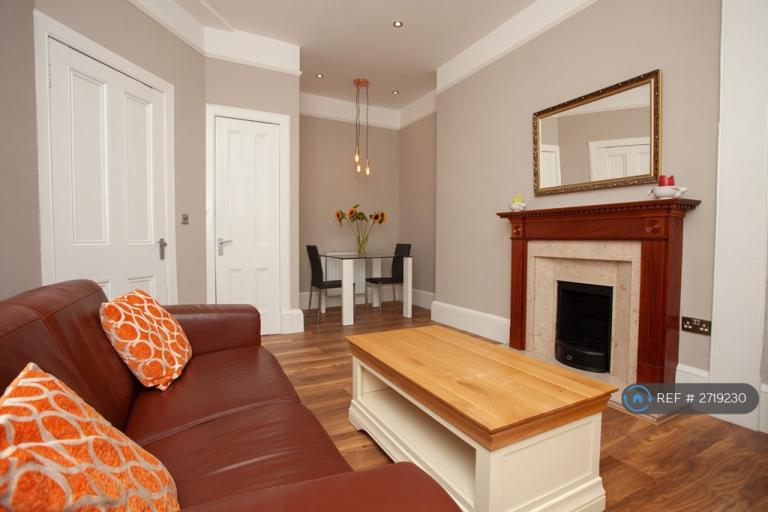 1 bedroom flat in Brunswick Street, Edinburgh, EH7 (1 bed) (#2719230)