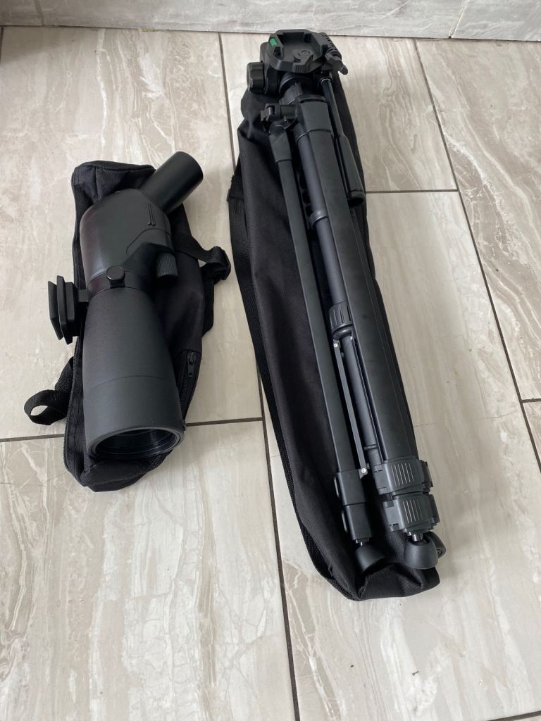 Maginon Spotting Scope 20-60x60 with tripod / Telescope 