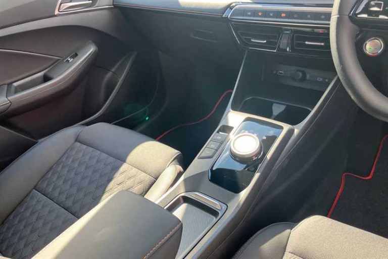 2025 MG MG3 1.5 Hybrid Trophy 5dr Auto HATCHBACK PETROL/ELECTRIC Automatic