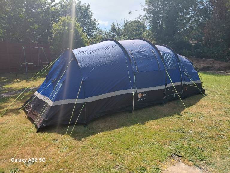 Hi Gear Zenobia 6 Tent - Blue, Good Condition