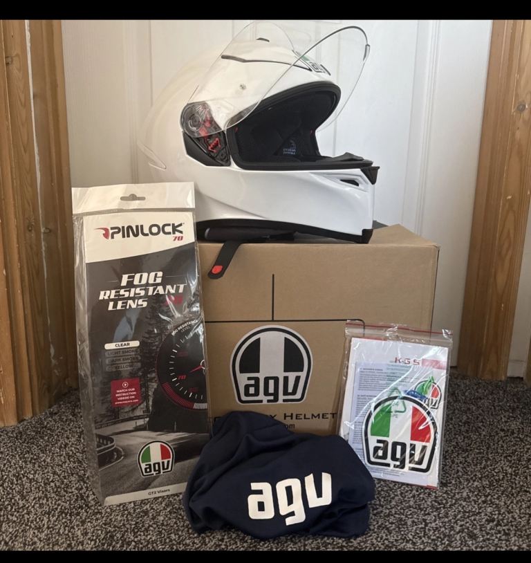 *BRAND NEW* AGV K5-S Motorbike helmet RRP £329.99