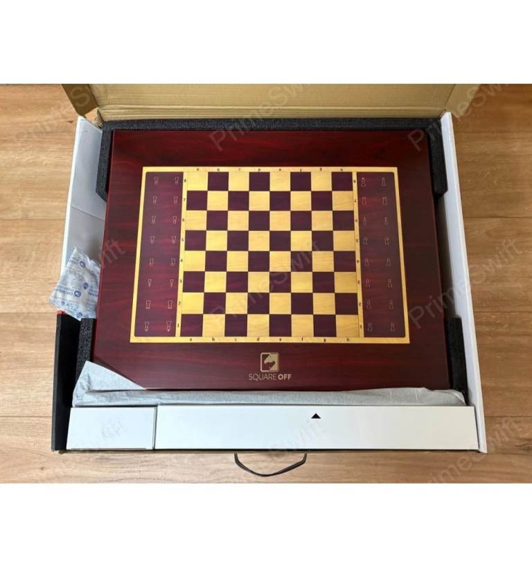 Square Off Grand Kingdom Automated Chess Set