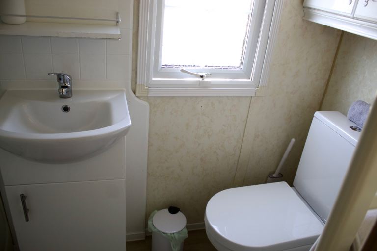 STATIC CARAVAN / HOME 