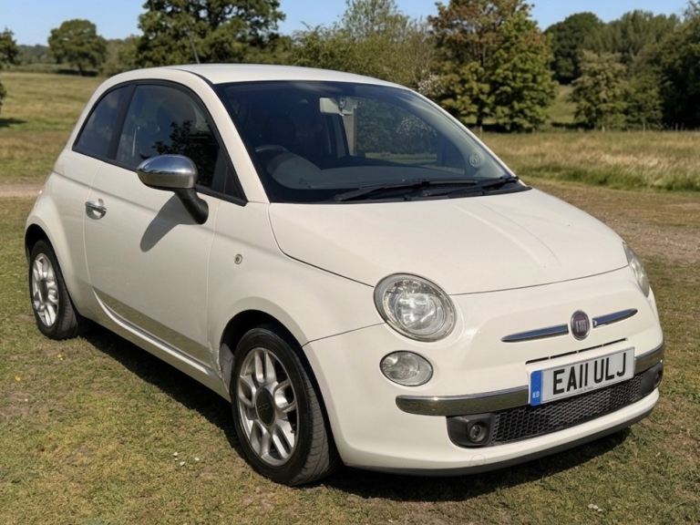 2011 FIAT 500 - LONG MOT - FULL LEATHER - SERVICE HISTORY 