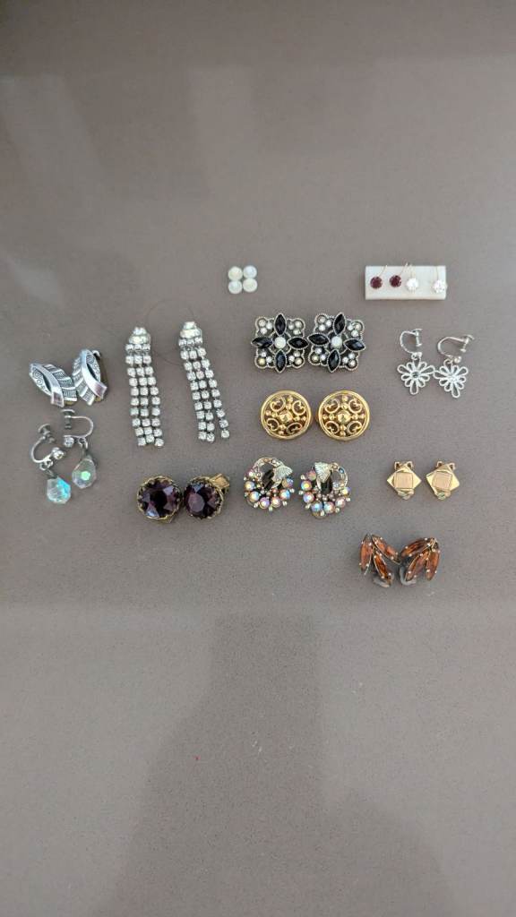 BUNDLE of 12 VINTAGE CLIP-ON EARRINGS; COSTUME JEWELLERY RING & JEWELLERY BOX