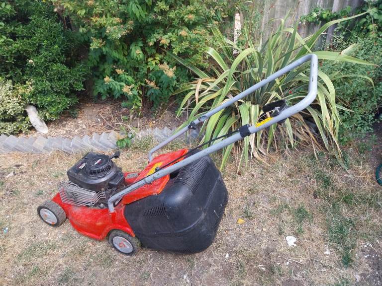 Lawn Mower Husqvarna Model LC400